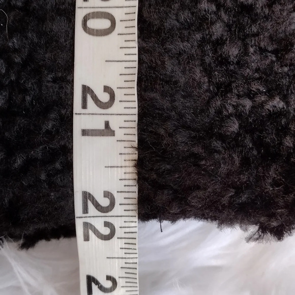 THEORY Black Crop Vegan Faux Fur Slim Moto Asymmetric Zip Cropped Jacket 8 US - Picture 11 of 11